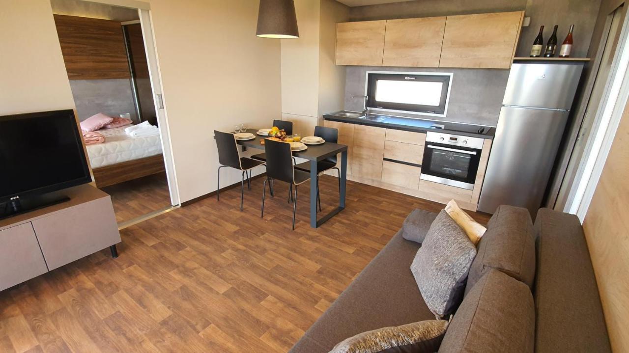 Collis Winery - Family & Friends - Mobilhome Rovinj Exterior foto